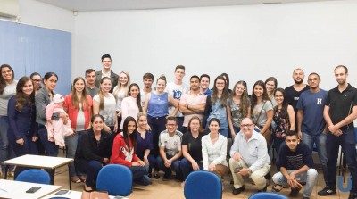 Acadêmicos de Contábeis recebem o delegado do CRC