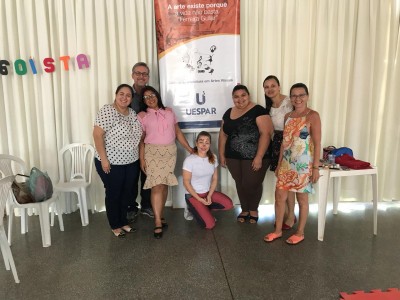 Acadêmicos e professoras de Artes Visuais avaliam obras no 21° Festival Estadual Nossa Arte