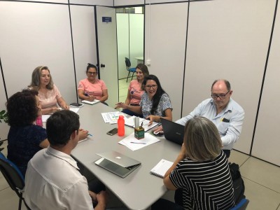 Coordenadora da CPA apresenta resultados e plano de ação para direções e coordenações de curso